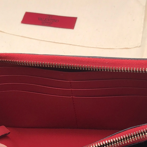 Valentino Garavani Rockstud Continental Leather Wallet. EUC  RED - Picture 14 of 16